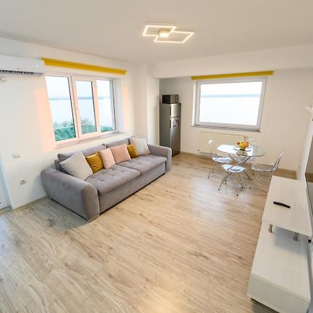 Sunset Lake Apartament 마마이아 외부 사진