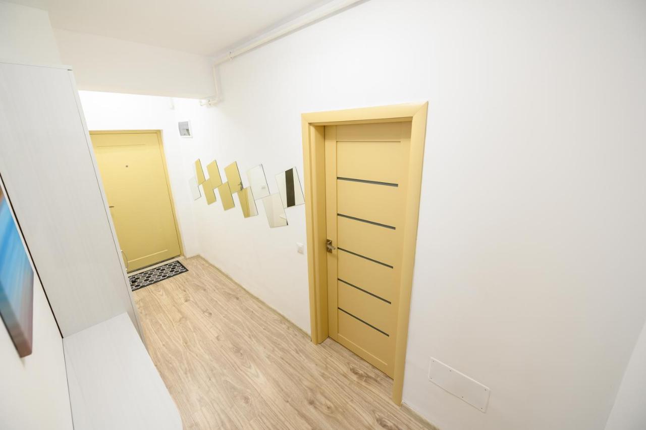 Sunset Lake Apartament 마마이아 외부 사진